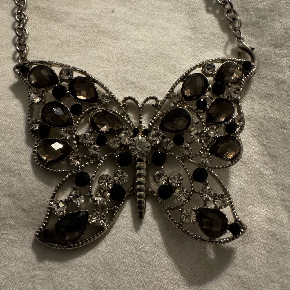 Butterfly Necklace Large Rhinestone Butterfly Necklace Silver Tone 16” Chain